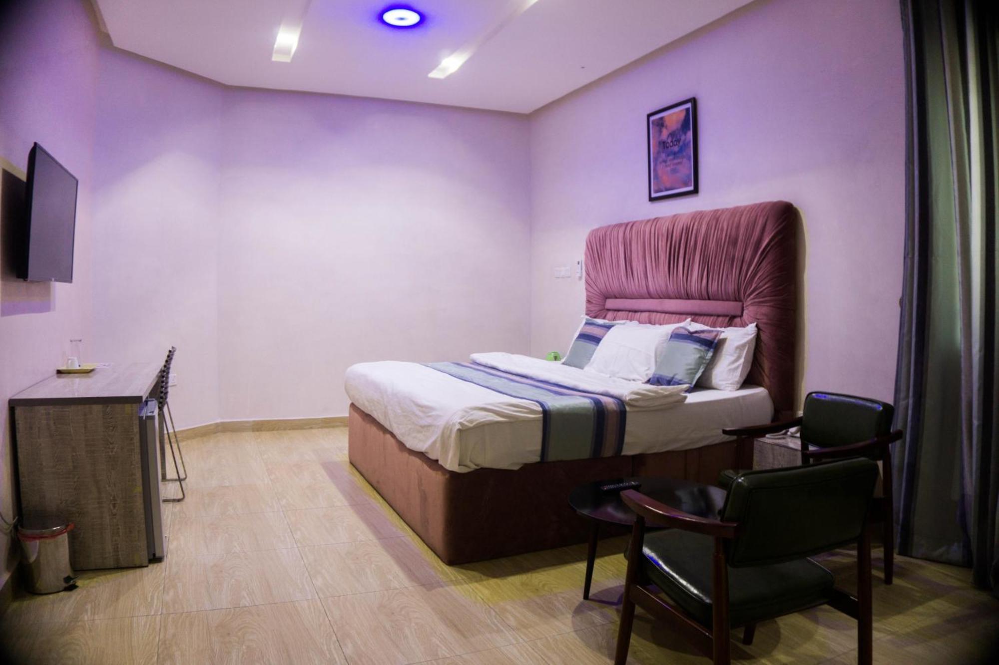Vibes Suites Kaba Extérieur photo