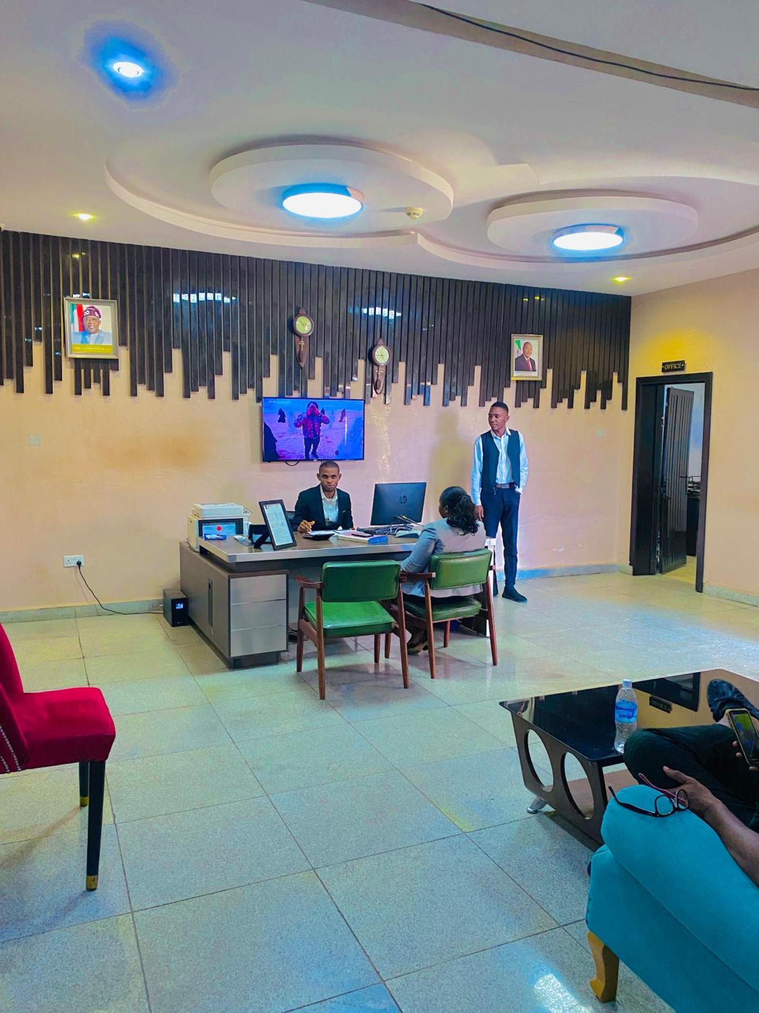 Vibes Suites Kaba Extérieur photo